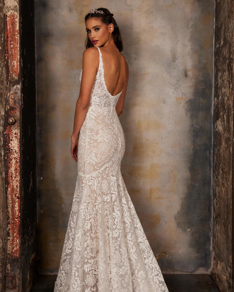 122245 simple lace wedding dress with a fitted mermaid silhouette4